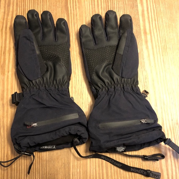Electric heated gloves. Like New! Men’s Medium. Worn only once for 2.5 hrs. - Picture 2 of 8